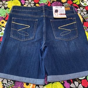 Seven7 Size 12 Sunset Bermuda 9”shorts cuffed